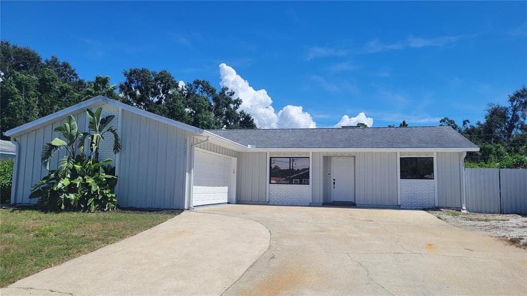 5109 19TH STREET W BRADENTON, FL 34207