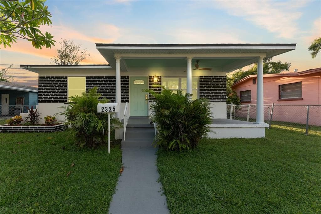 2325 HIGHLAND STREET S ST PETERSBURG, FL 33705