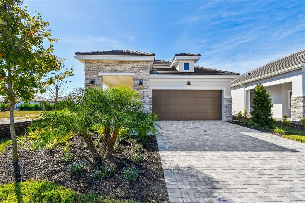 629 ALLORA AVENUE NOKOMIS, FL 34275