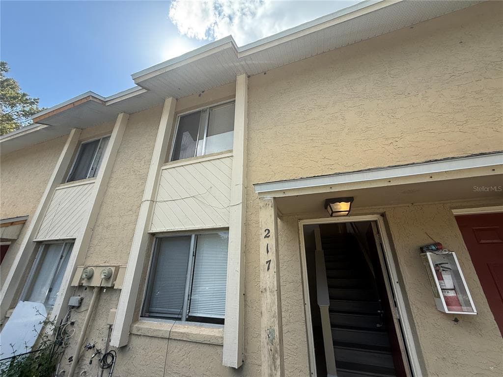217 S MOSS ROAD WINTER SPRINGS, FL 32708