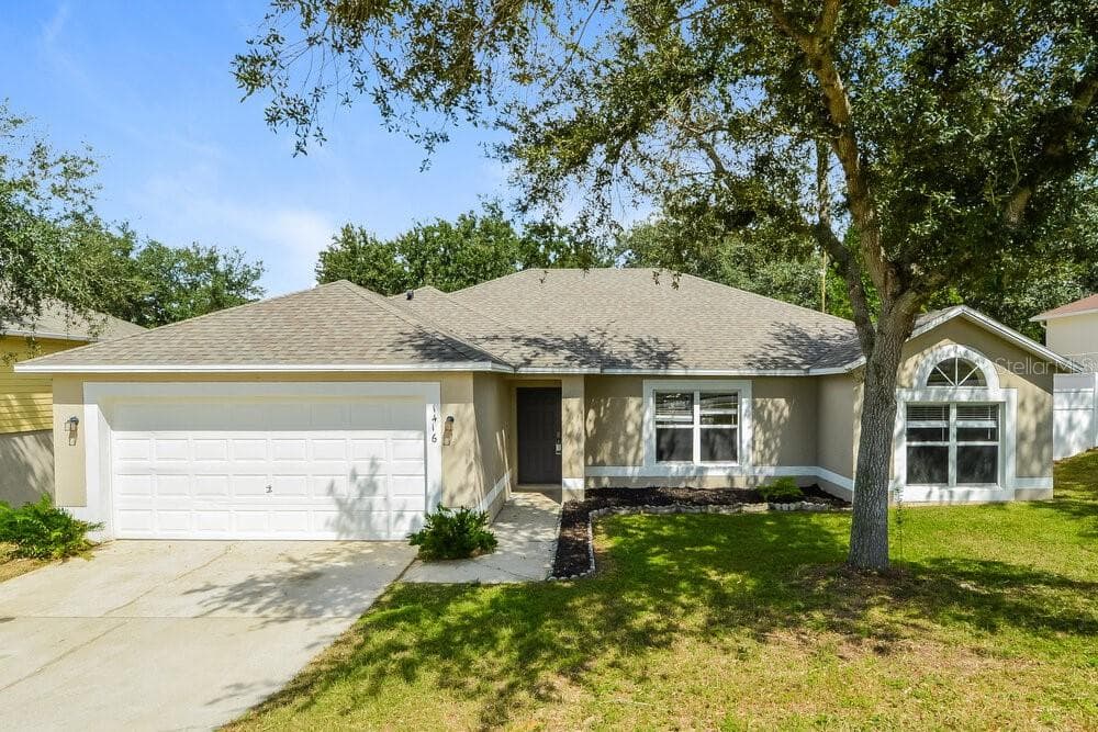 1416 MUIR CIRCLE CLERMONT, FL 34711