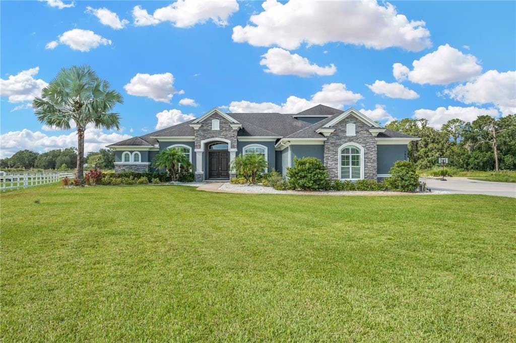 2850 SADDLE RIDGE LANE