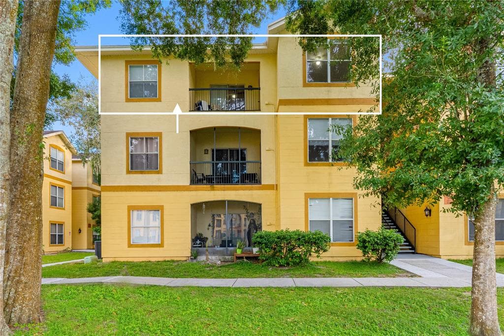 5608 PINNACLE HEIGHTS CIRCLE UNIT 303 TAMPA, FL 33624