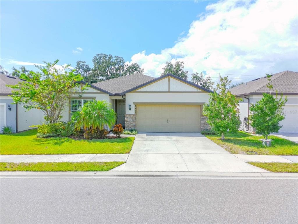 6293 BRADFORD WOODS DRIVE ZEPHYRHILLS, FL 33542