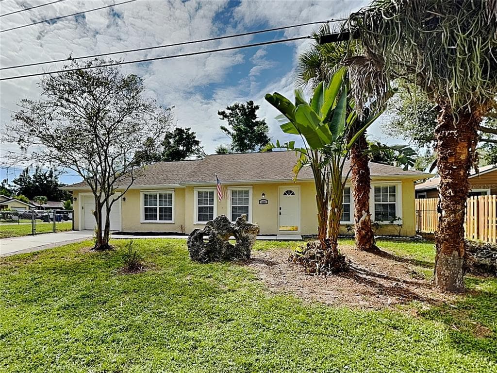 413 GLENWOOD AVENUE OSPREY, FL 34229