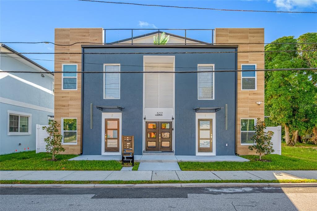 527 N GARDEN AVENUE Unit South CLEARWATER, FL 33755
