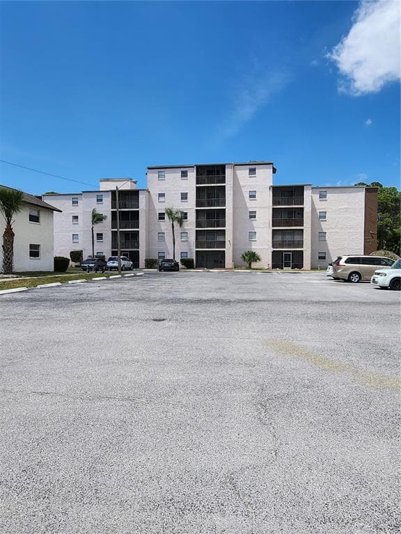5541 BAY BOULEVARD UNIT 403 PORT RICHEY, FL 34668