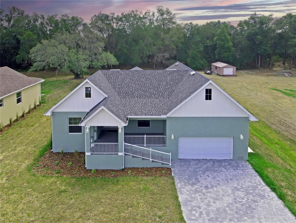 12484 GREEN OAK LANE