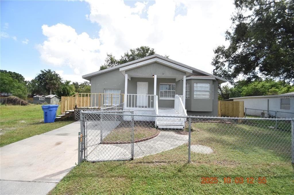 718 OAK STREET SW RUSKIN, FL 33570