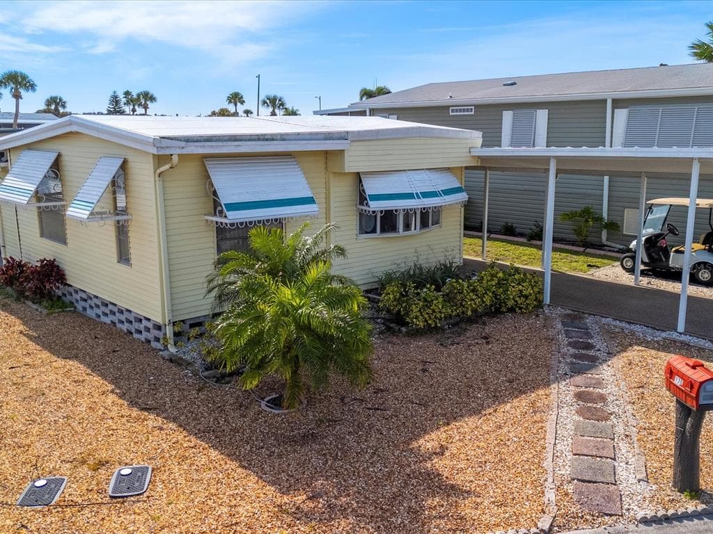 170 S SAINT THOMAS CIRCLE APOLLO BEACH, FL 33572