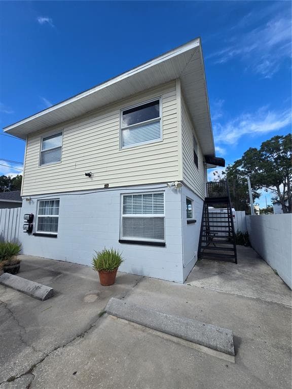 4919 S RENELLIE DRIVE UNIT 4 TAMPA, FL 33611