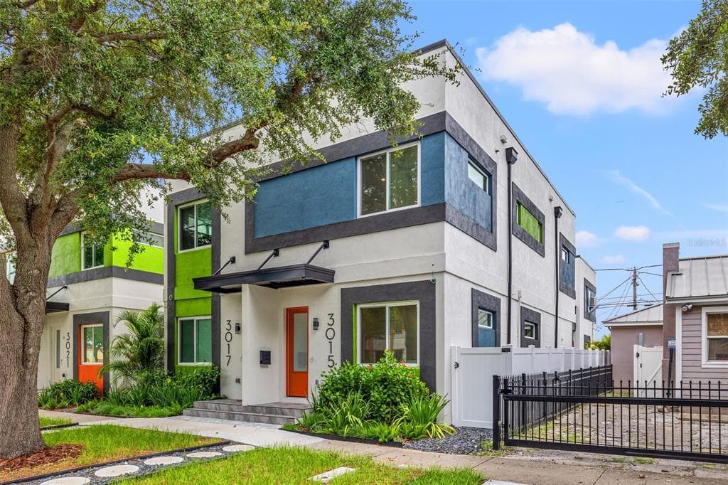 3015 1ST AVENUE S ST PETERSBURG, FL 33712