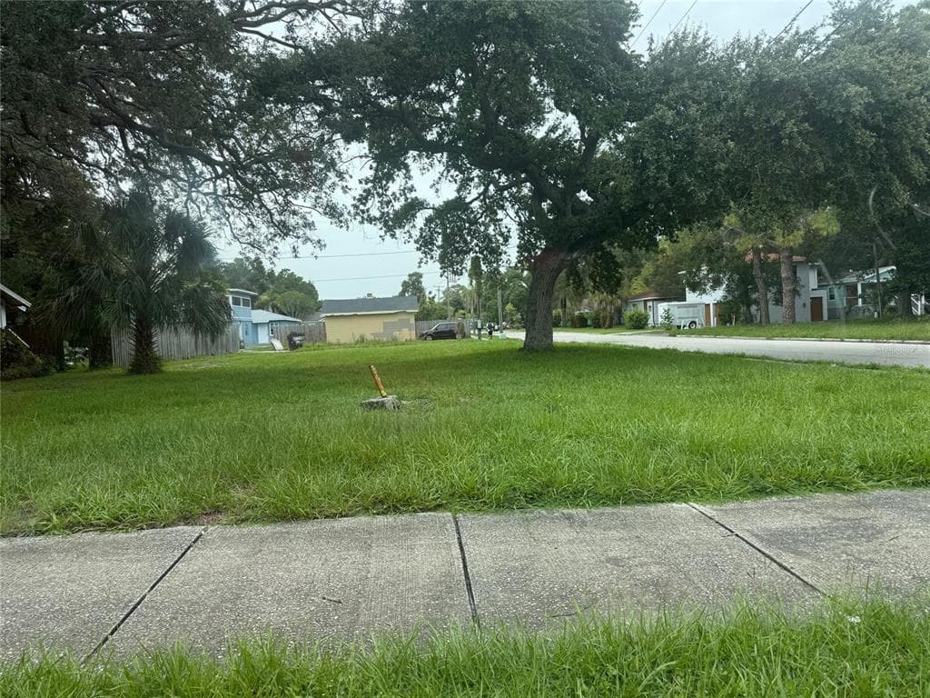 801 21ST AVENUE S ST PETERSBURG, FL 33705