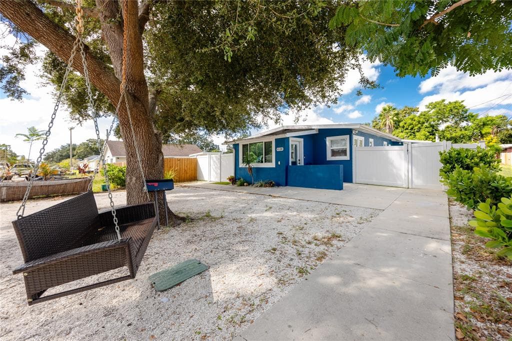 4150 40TH STREET N ST PETERSBURG, FL 33714