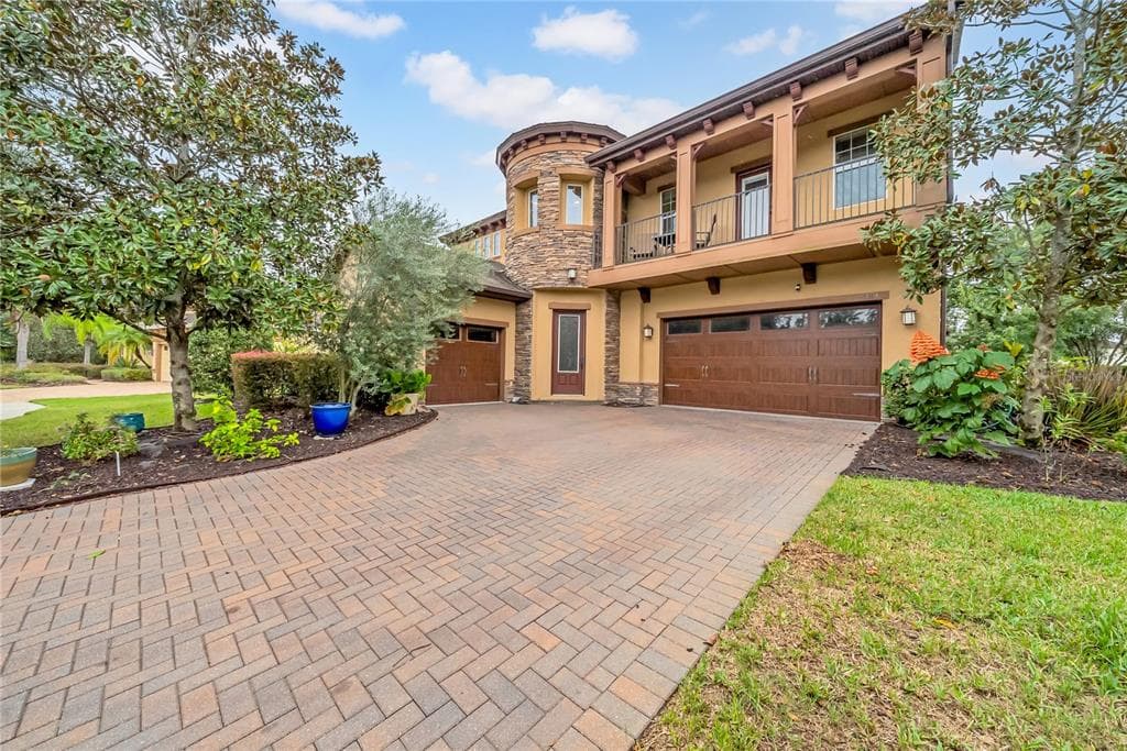 10011 HAZELNUT COURT TAMPA, FL 33647
