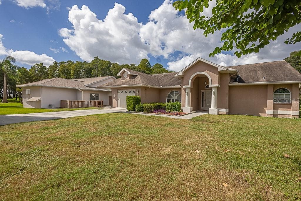 5345 LA PLATA DRIVE NEW PORT RICHEY, FL 34655