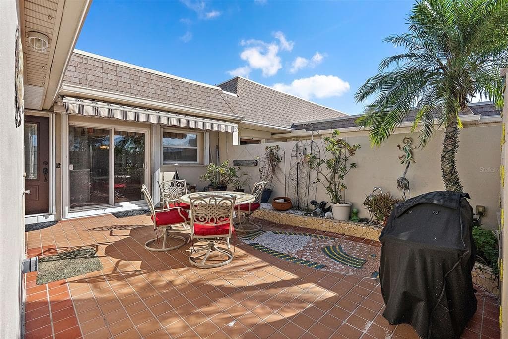 325 BOCA CIEGA POINT BOULEVARD ST PETERSBURG, FL 33708