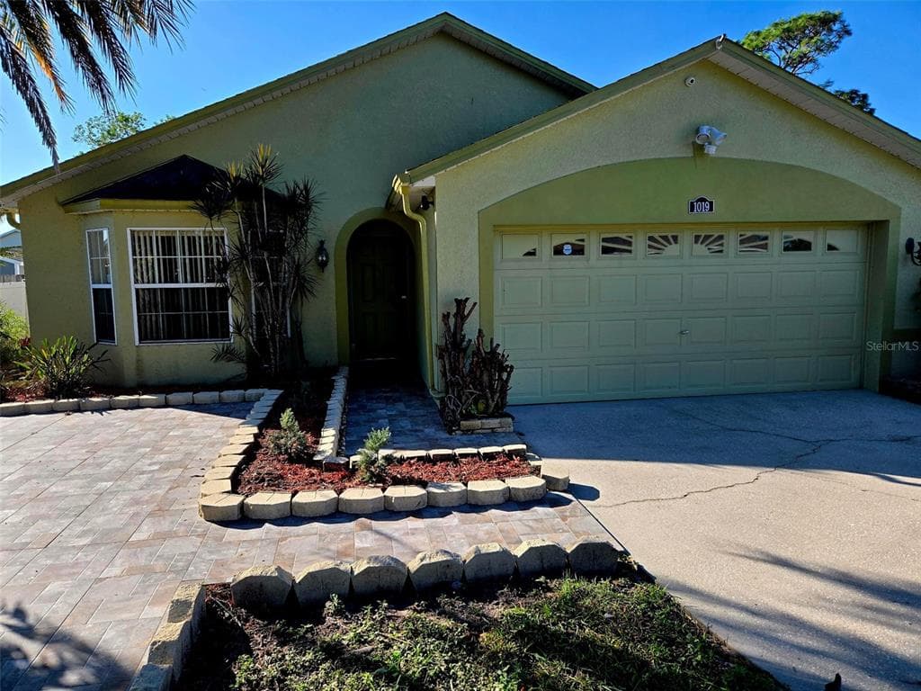 1019 GREAT SHADY LANE ORLANDO, FL 32825