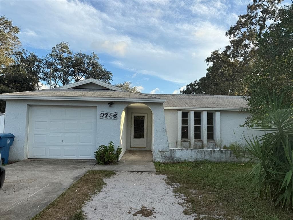 9756 HORIZON DRIVE SPRING HILL, FL 34608