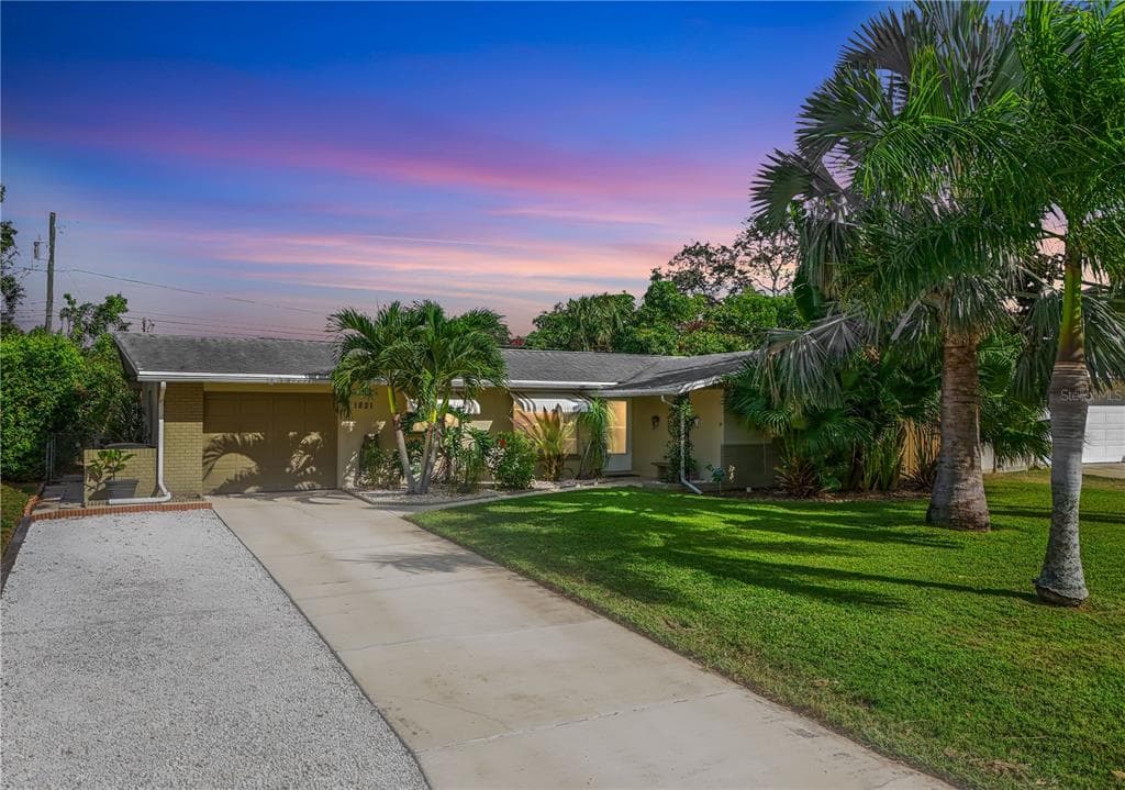 1821 BELLEMEADE DRIVE CLEARWATER, FL 33755