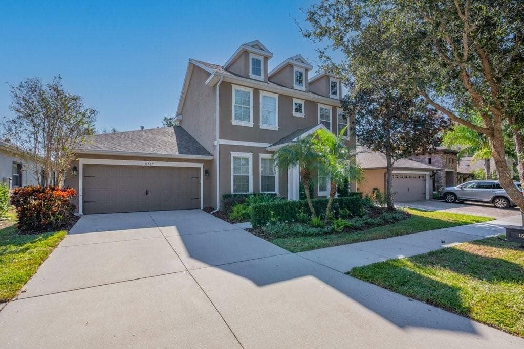 15607 SUNSET RUN LANE LITHIA, FL 33547