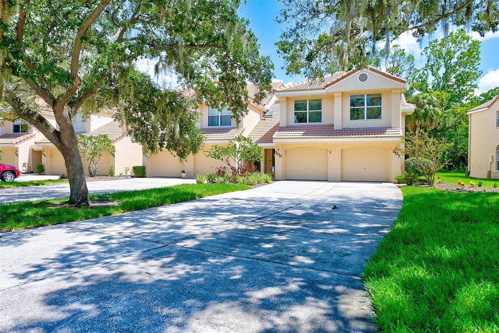 207 CLAYS TRAIL UNIT 207