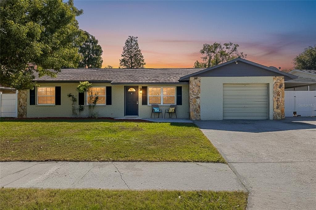 5003 PRESIDENTIAL STREET SEFFNER, FL 33584