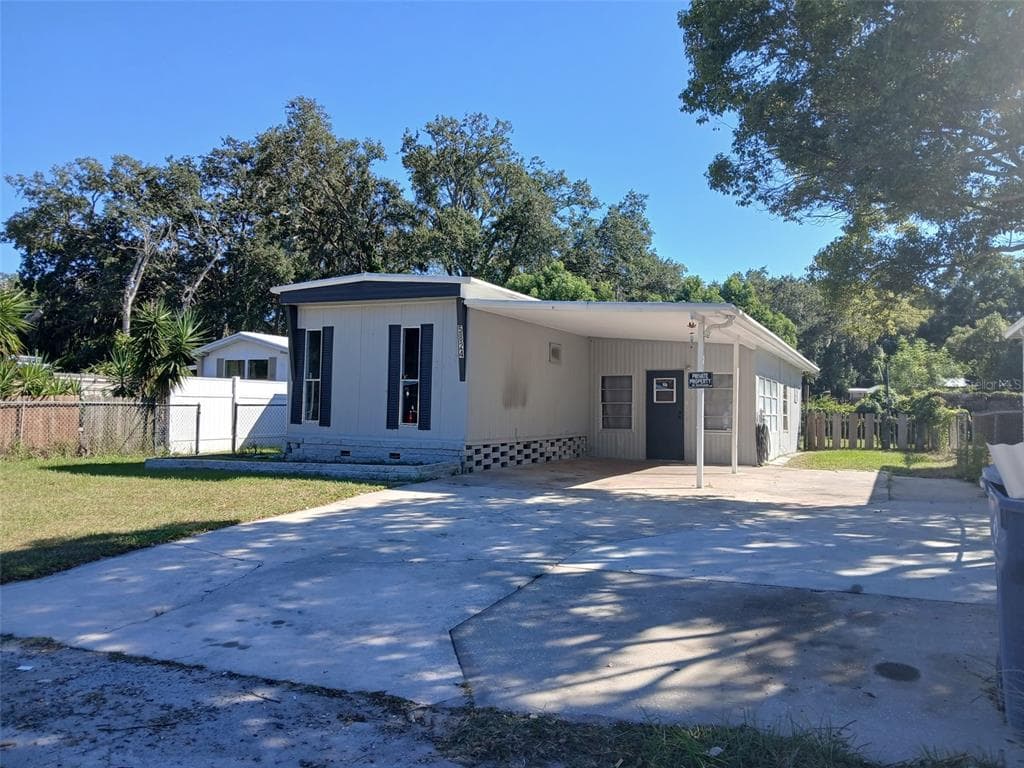 5824 ASHEN AVENUE NEW PORT RICHEY, FL 34652