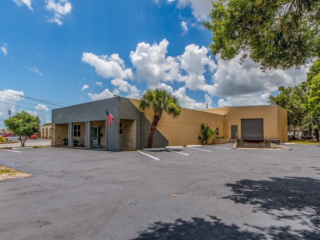2051 RANGE ROAD CLEARWATER, FL 33765