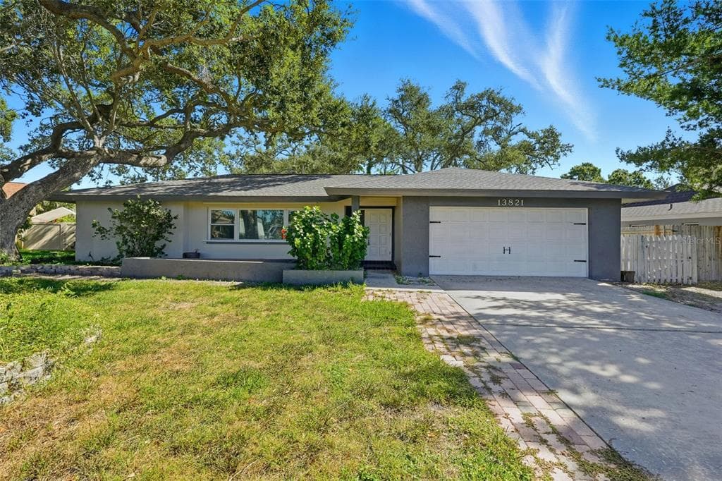 13821 88TH TERRACE SEMINOLE, FL 33776