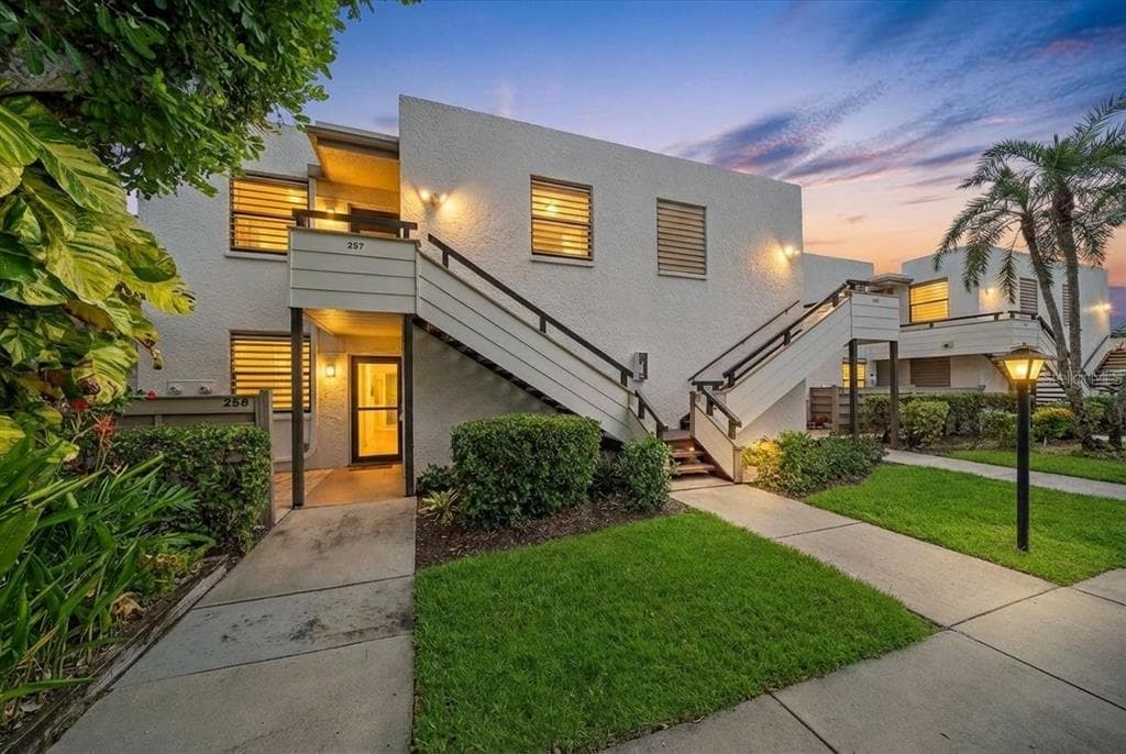 257 SHERWOOD DRIVE UNIT 257