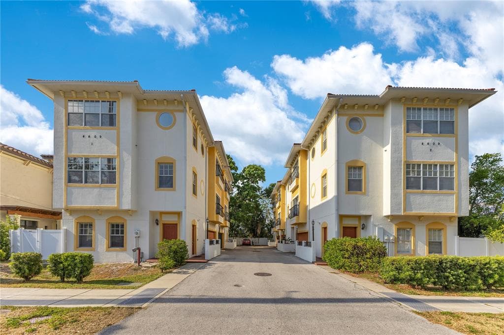 4409 W GRAY STREET UNIT 5 TAMPA, FL 33609