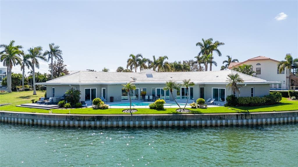 4913 58TH AVENUE S ST PETERSBURG, FL 33715