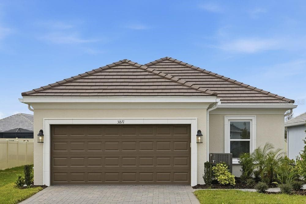 3871 CAVOUR COURT WESLEY CHAPEL, FL 33543