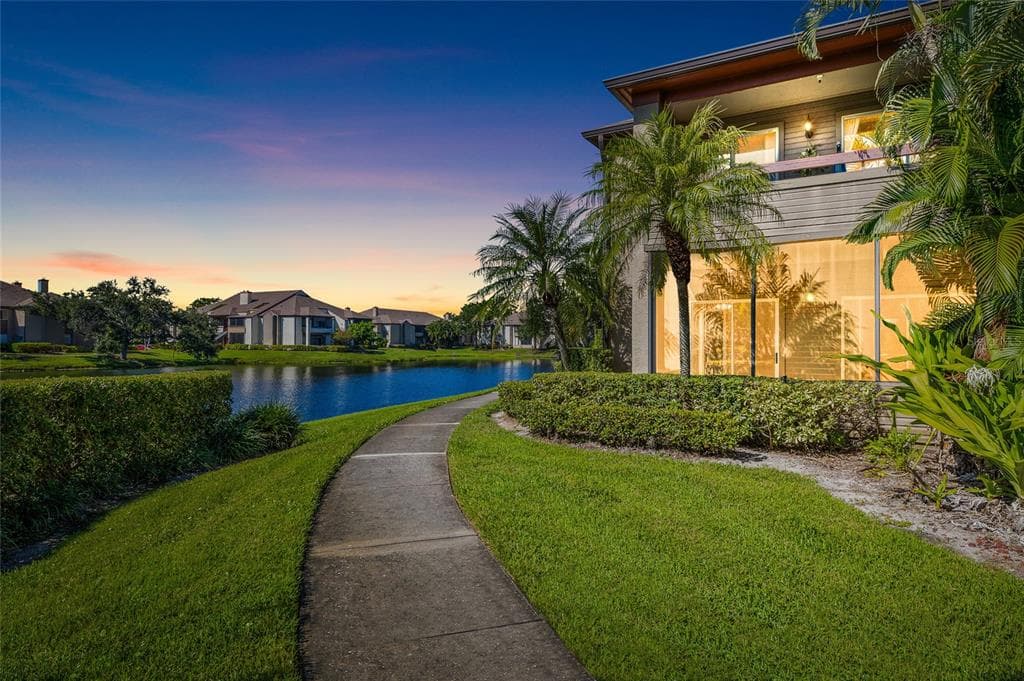 10263 GANDY BOULEVARD N UNIT 213 ST PETERSBURG, FL 33702