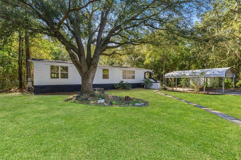 6718 W PERSHING DRIVE HOMOSASSA, FL 34448