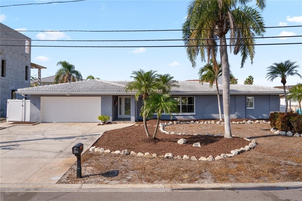 2250 LAGOON DRIVE DUNEDIN, FL 34698