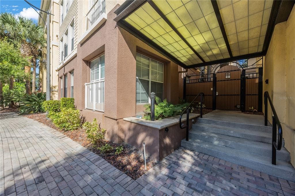 410 S ARMENIA AVENUE UNIT 919B TAMPA, FL 33609