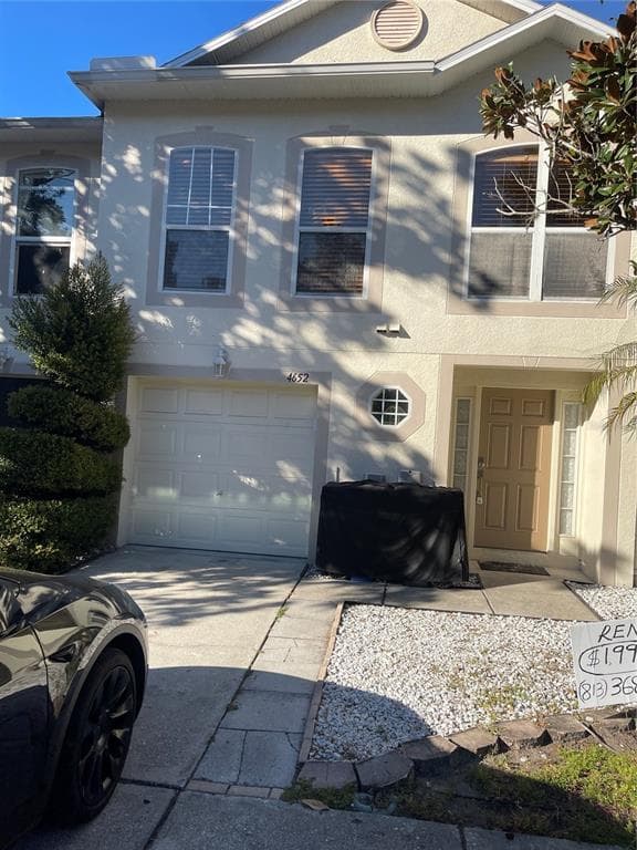 4652 ASHBURN SQUARE DRIVE TAMPA, FL 33610