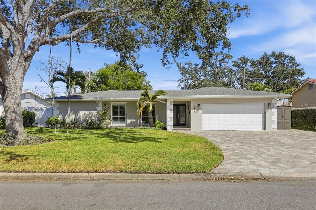 1937 DOLPHIN BOULEVARD S ST PETERSBURG, FL 33707