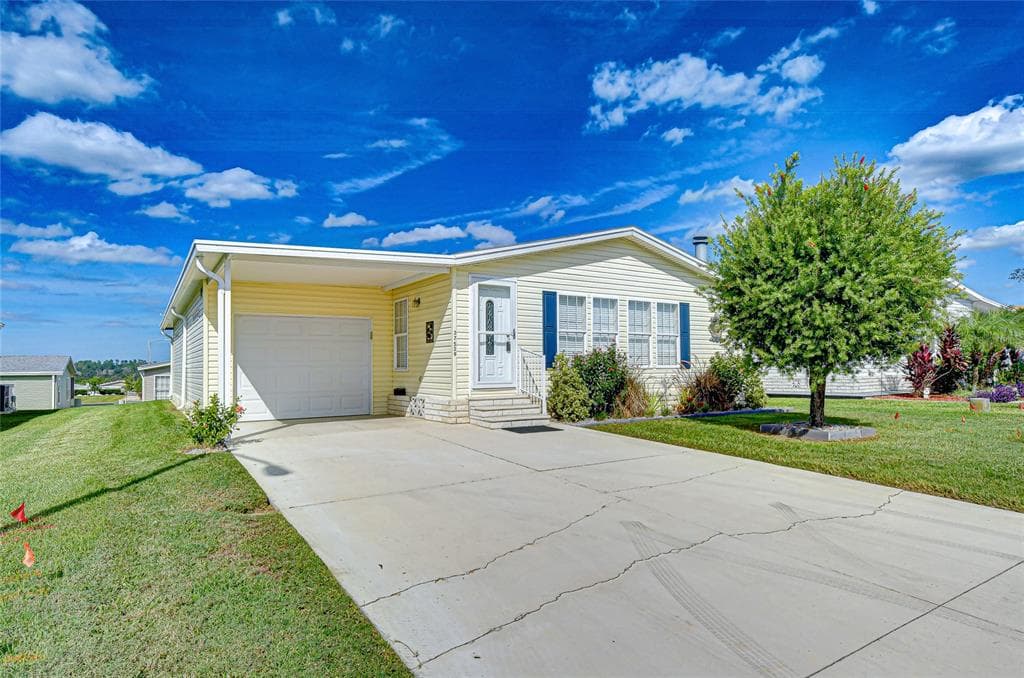 37539 GILL AVENUE ZEPHYRHILLS, FL 33541