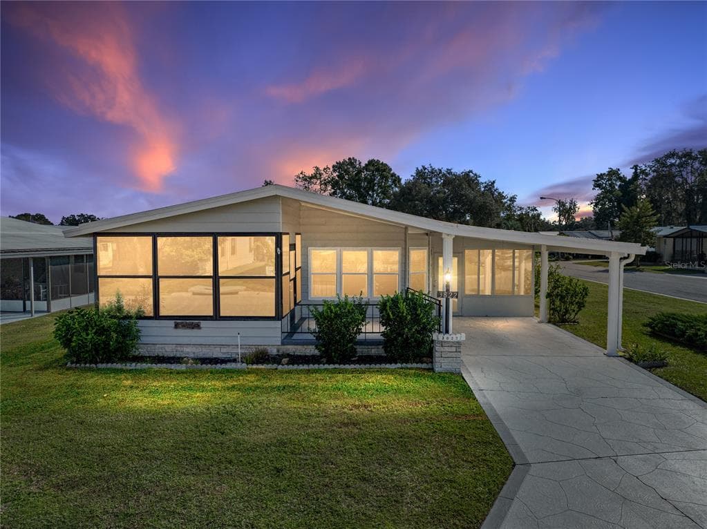 3822 DAMIAN DRIVE ZEPHYRHILLS, FL 33541