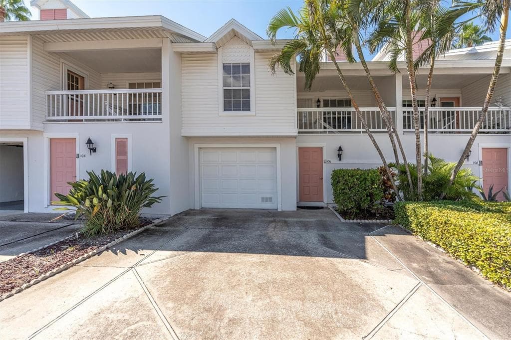 106 SUN ISLE CIRCLE UNIT 11 TREASURE ISLAND, FL 33706