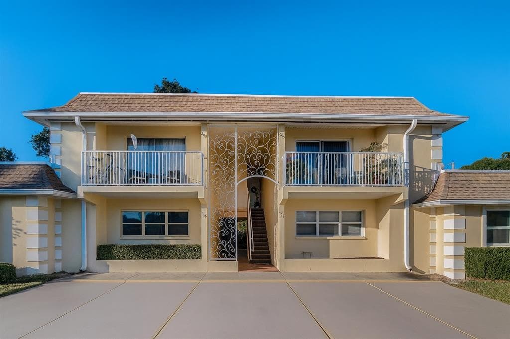 610 INDIAN ROCKS ROAD N UNIT 106 BELLEAIR BLUFFS, FL 33770