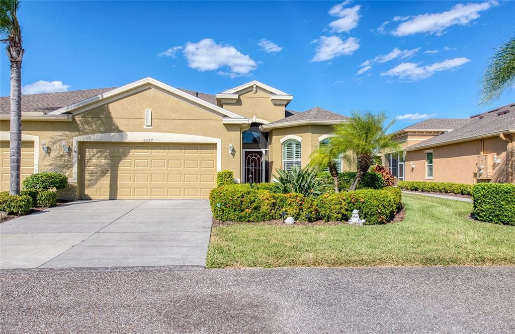 2227 NOTTINGHAM GREENS DRIVE SUN CITY CENTER, FL 33573
