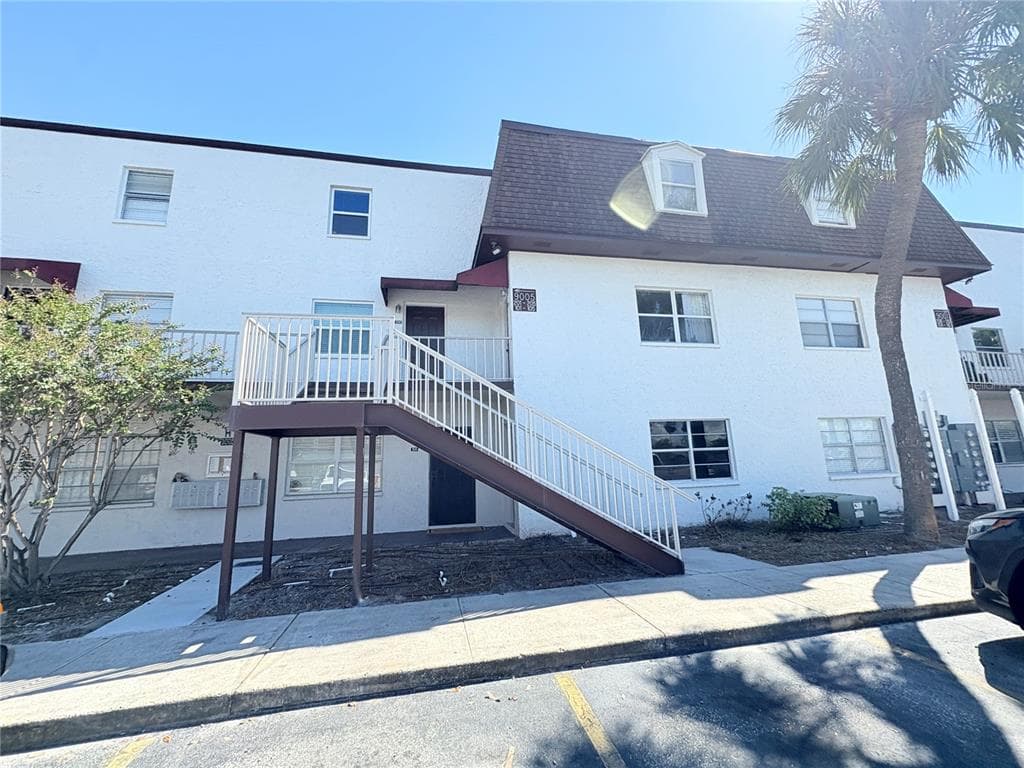 9005 TUDOR DRIVE UNIT H105 TAMPA, FL 33615