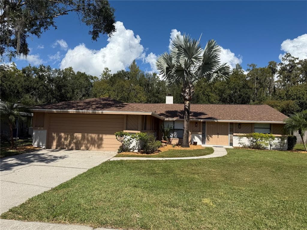 525 LAKEVIEW DRIVE OLDSMAR, FL 34677