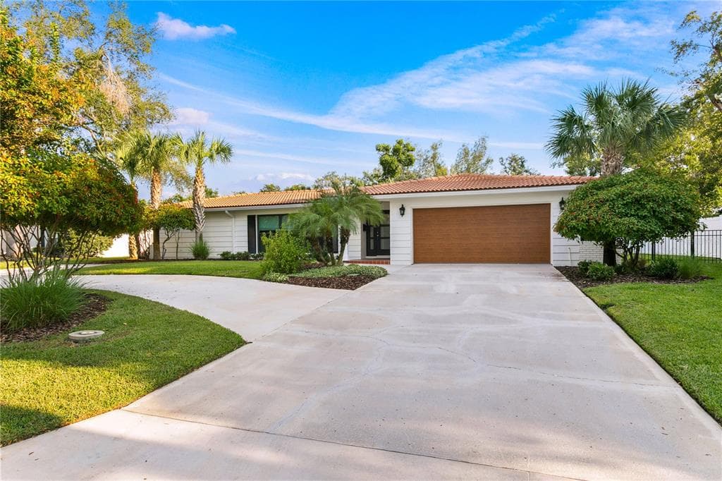936 31ST AVENUE NE ST PETERSBURG, FL 33704