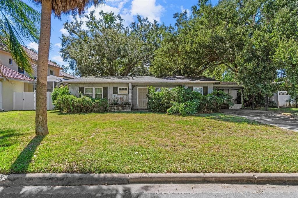 4506 W LONGFELLOW AVENUE TAMPA, FL 33629