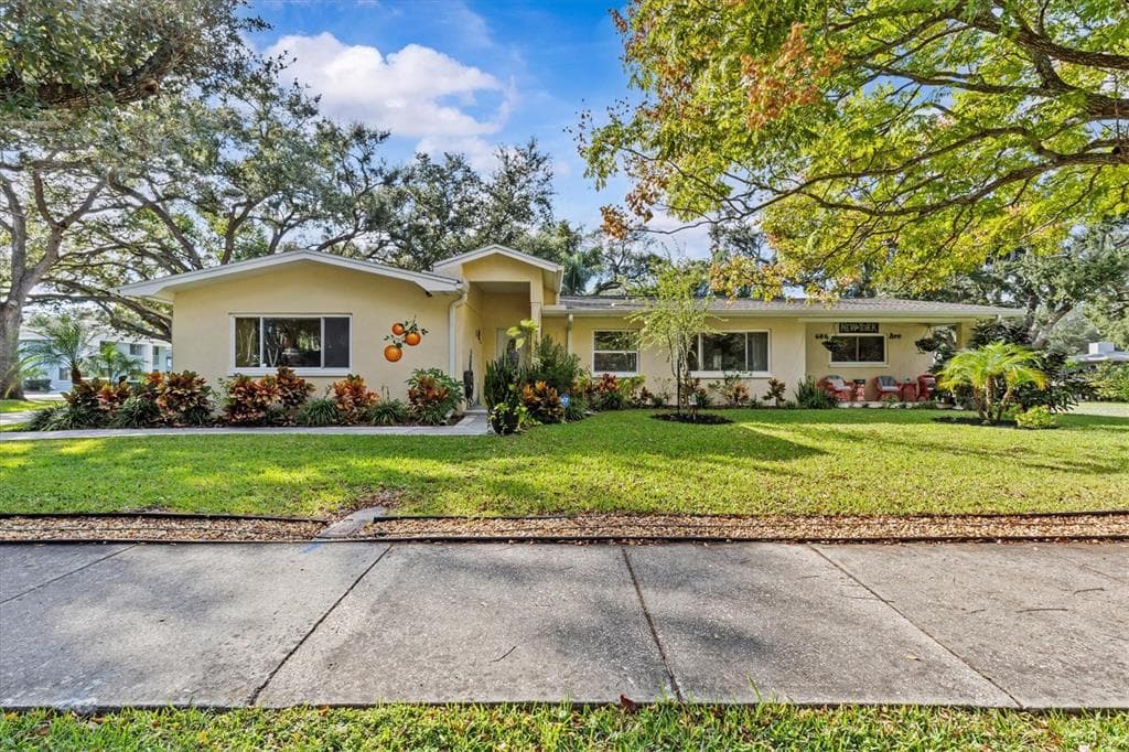 606 NEW YORK AVENUE DUNEDIN, FL 34698